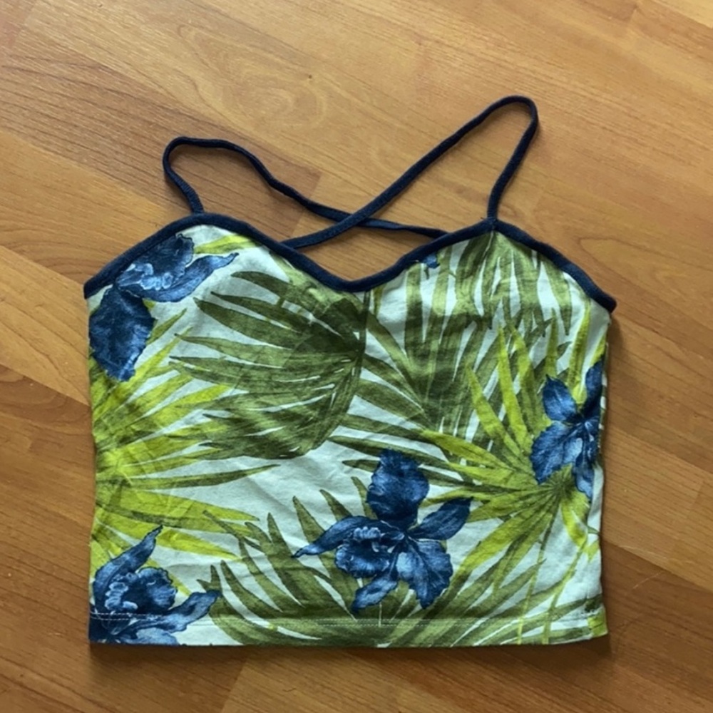 Cropped tank